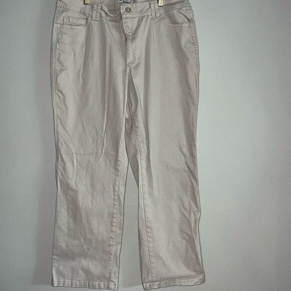 Lee classic fit straight leg size 16 Petite khakis - Picture 1 of 8